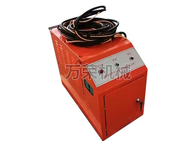 液壓自動(dòng)鉚釘機(jī)